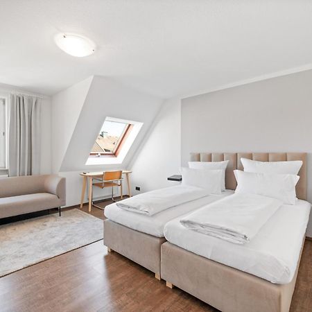 Steiners Hotel Airport-Messe Щутгарт Екстериор снимка