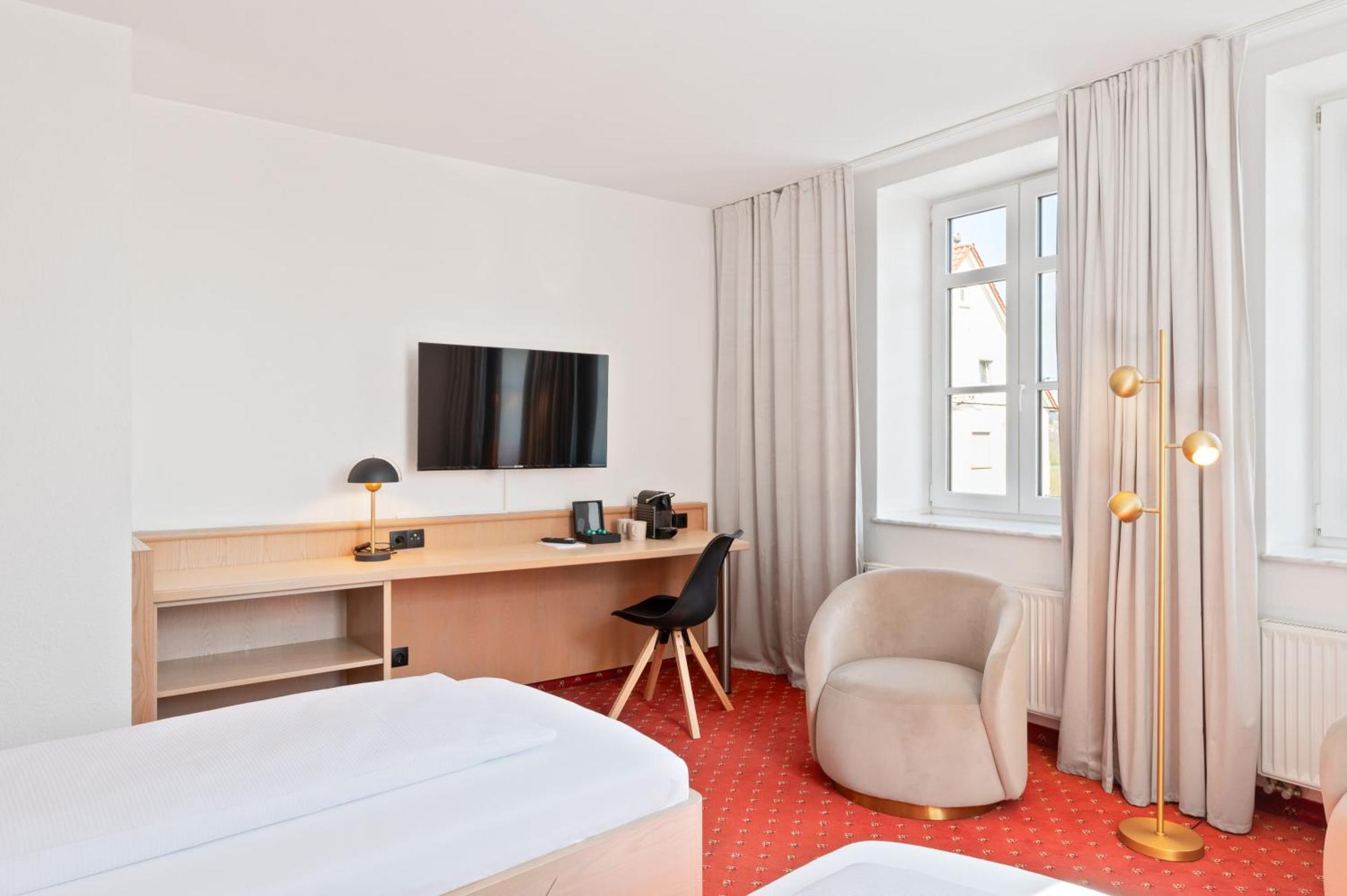 Steiners Hotel Airport-Messe Щутгарт Екстериор снимка