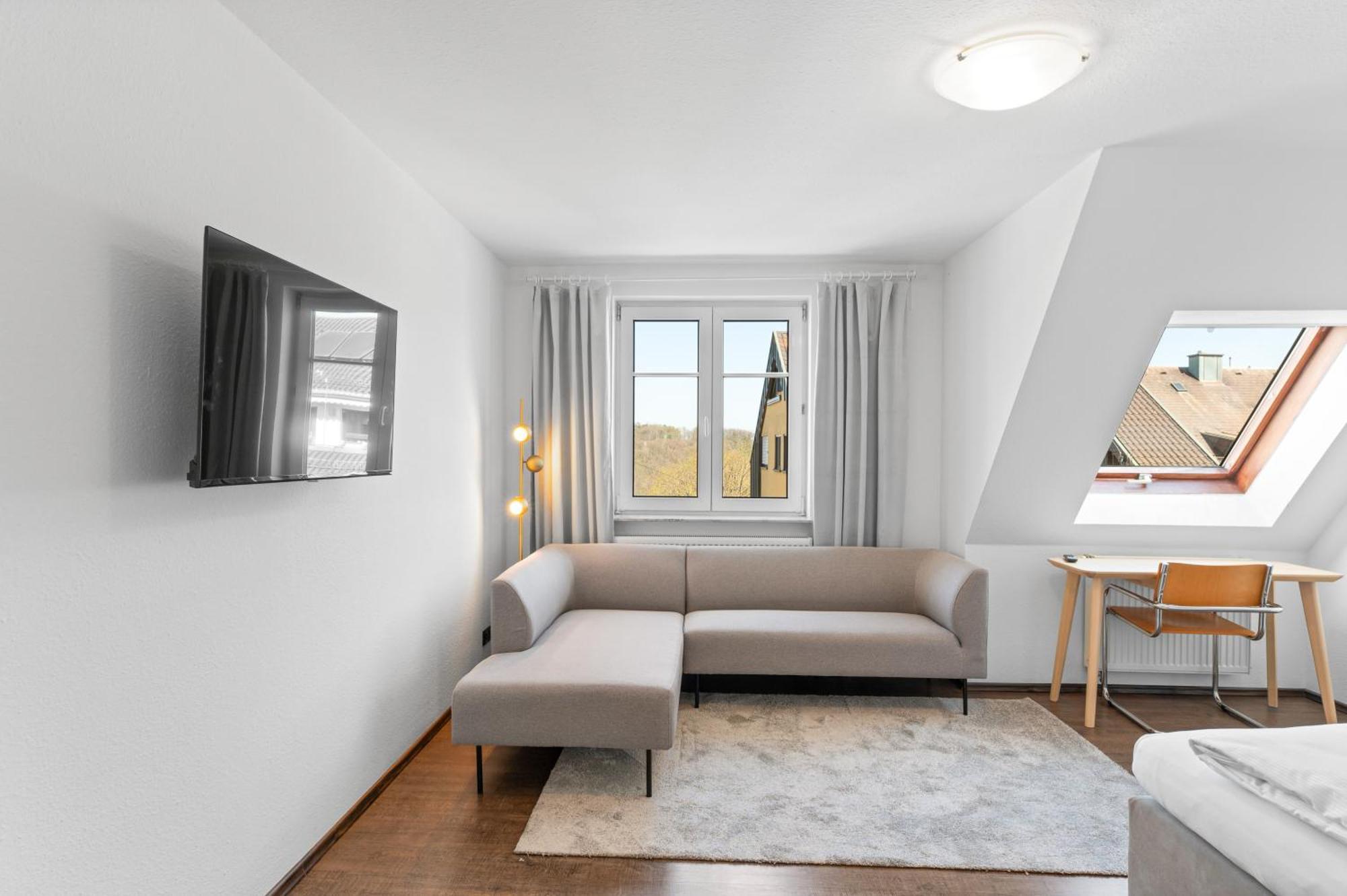 Steiners Hotel Airport-Messe Щутгарт Екстериор снимка