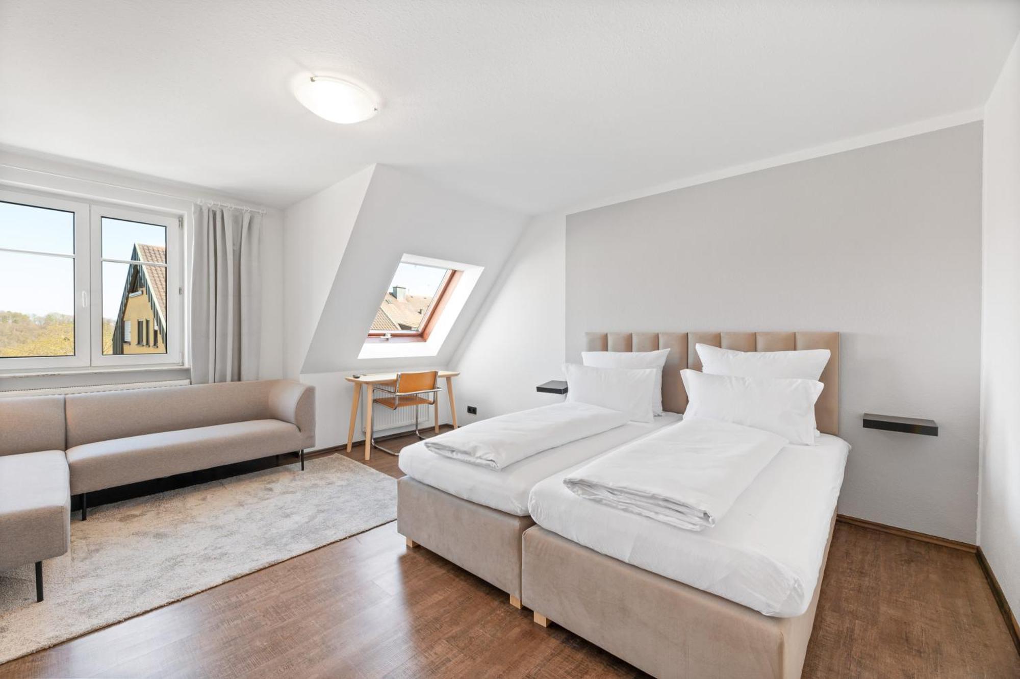 Steiners Hotel Airport-Messe Щутгарт Екстериор снимка