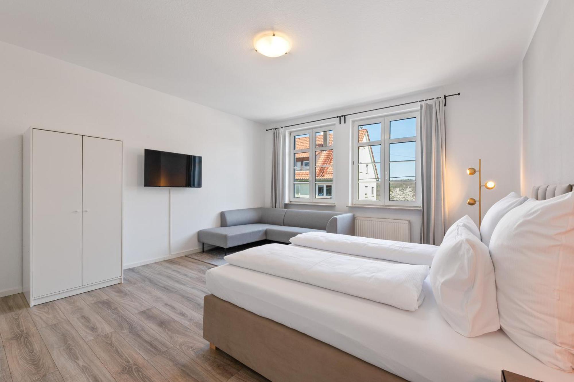 Steiners Hotel Airport-Messe Щутгарт Екстериор снимка
